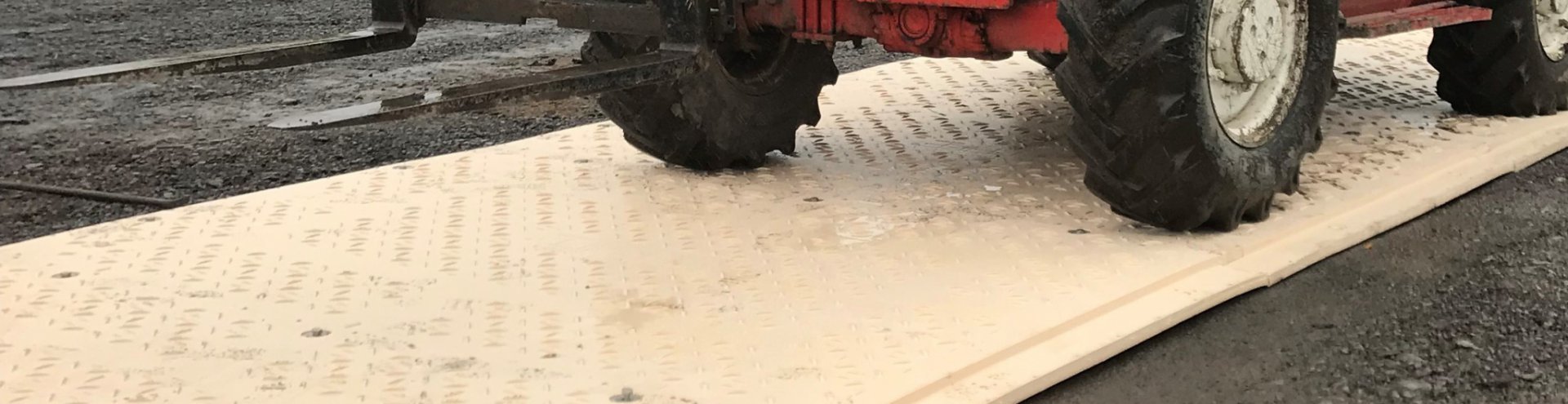 Plastic Ground Mat